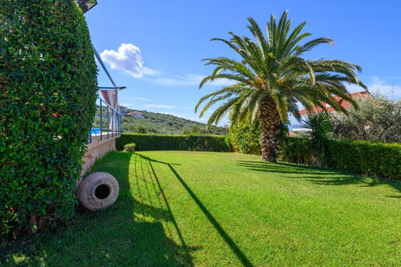 Cozy Small Smart Villa With Private Pool Mikri Mantineia Kalamáta Eksteriør bilde