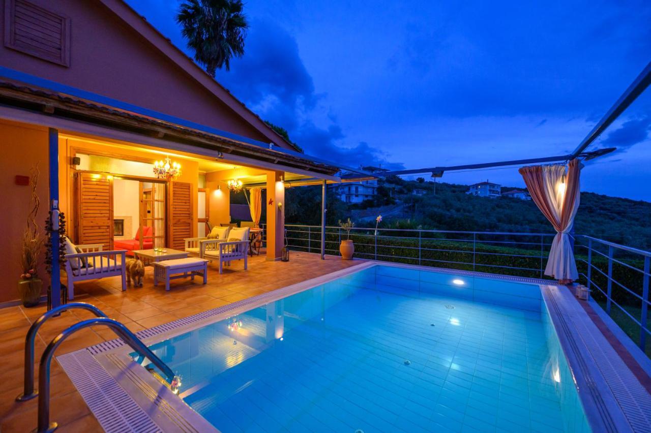 Cozy Small Smart Villa With Private Pool Mikri Mantineia Kalamáta Eksteriør bilde