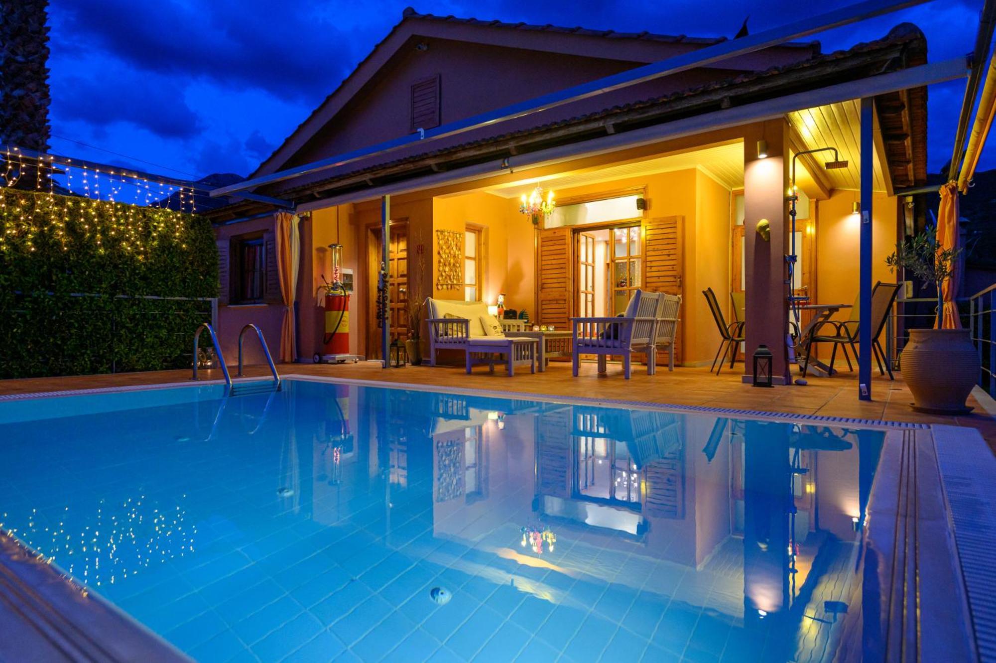 Cozy Small Smart Villa With Private Pool Mikri Mantineia Kalamáta Eksteriør bilde